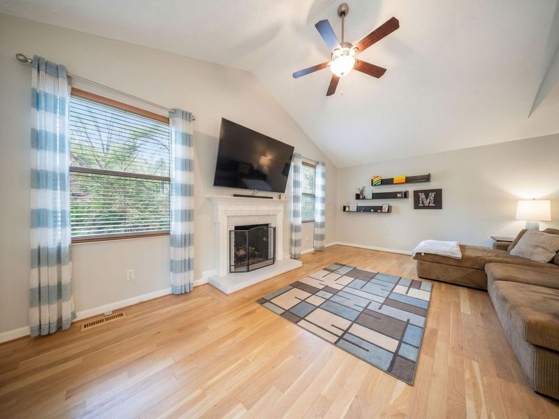 638 Ridenour Road, Columbus, OH 43230 Photo 19