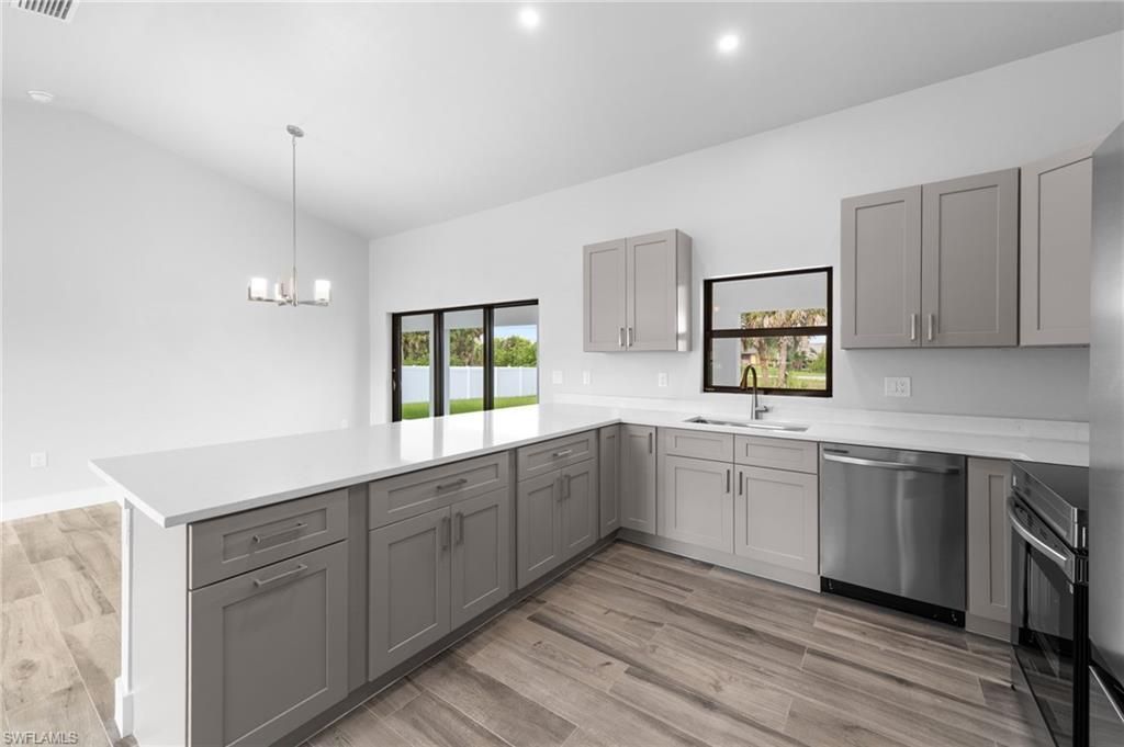 6151 Hershey Ave , Fort Myers, FL 33905 Photo
