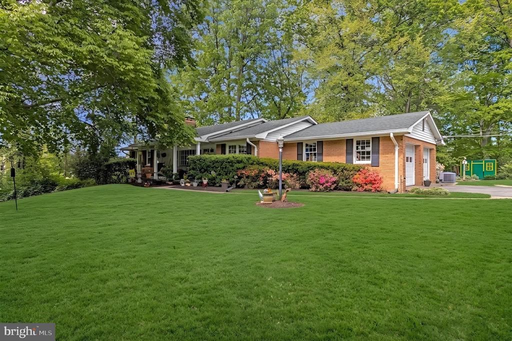 5655 Glenwood Drive, Alexandria, VA 22310 Main Photo