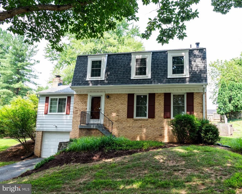 15 GROVEPOINT COURT, ROCKVILLE, MD 20854