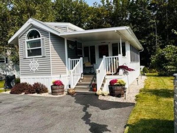 1 Seacoast Lane, Unit 50, Old Orchard Beach, ME 04064