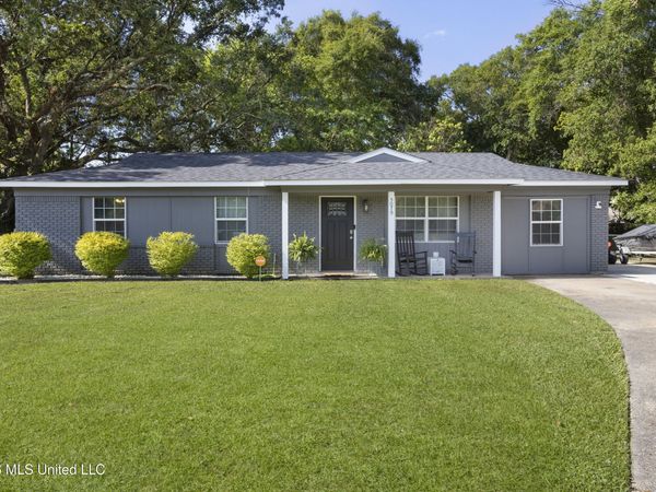 5079 Maid Marion Drive, Pascagoula, MS 39581