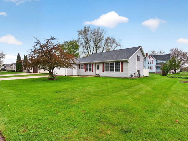 604 Sunrise Drive, Ripon, WI 54971