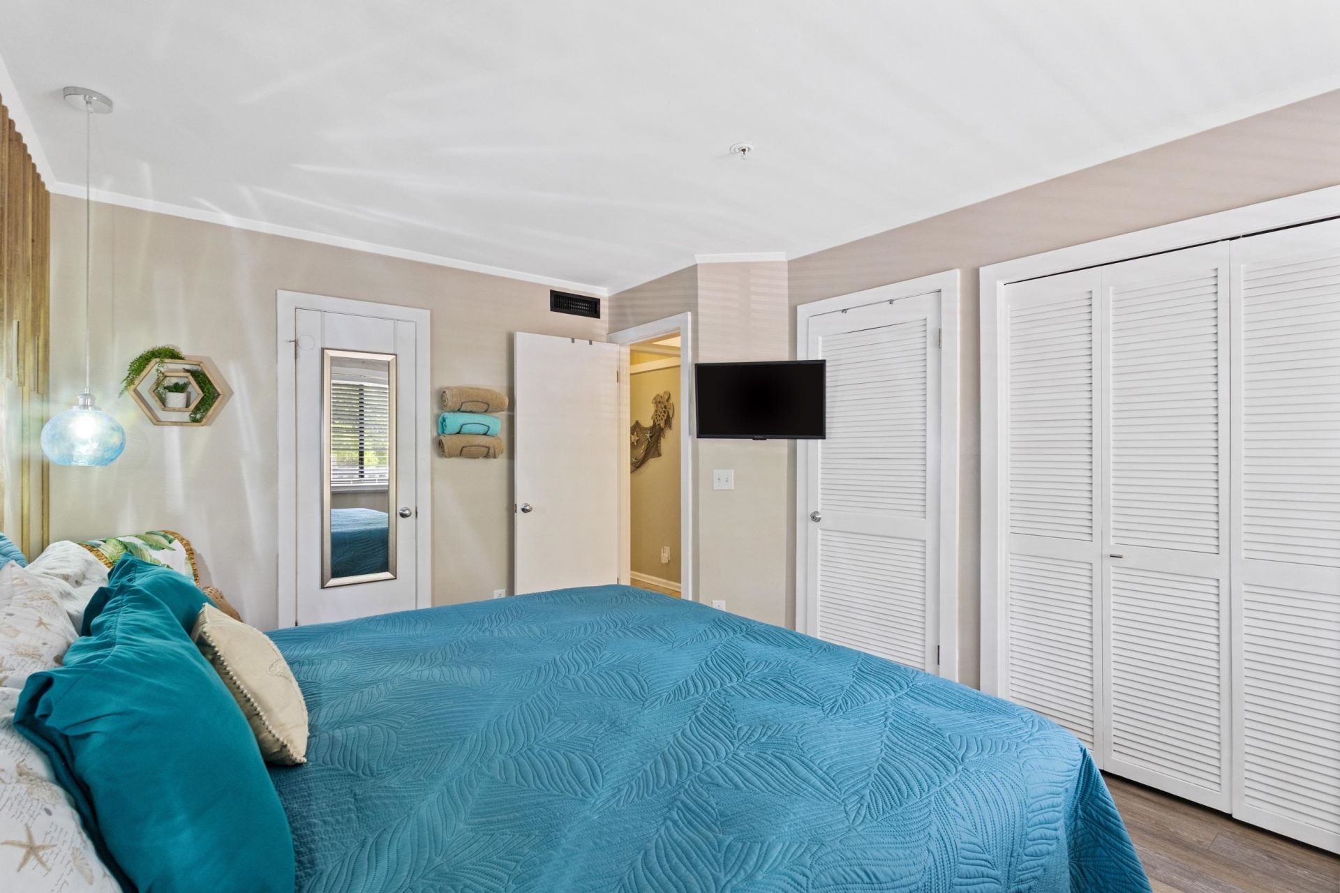 415 Ocean Creek Dr.  Photo 13