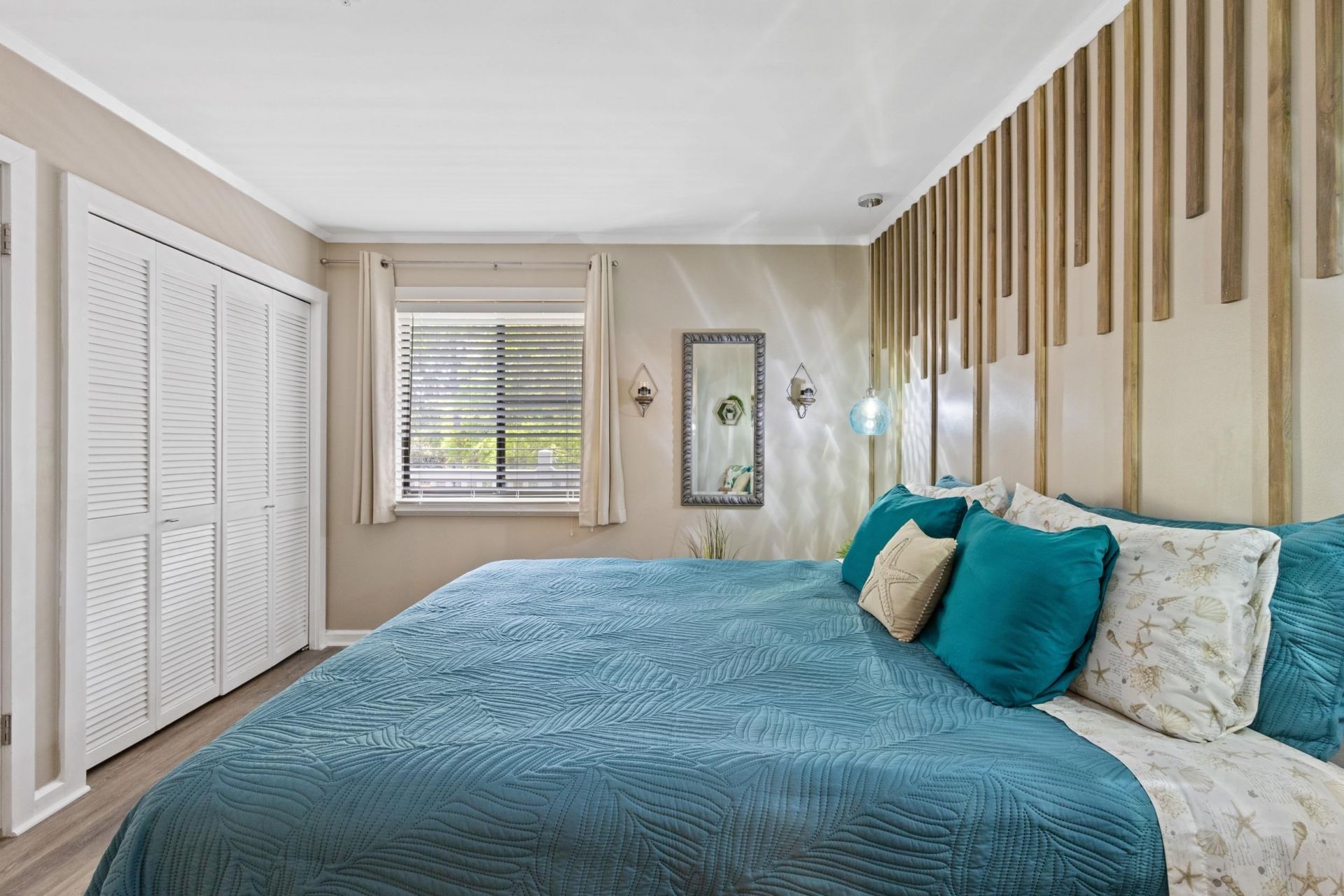 415 Ocean Creek Dr.  Photo 14