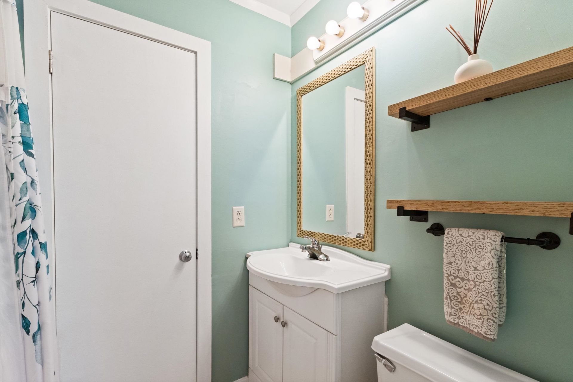 415 Ocean Creek Dr.  Photo 18