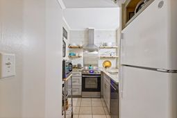 415 Ocean Creek Dr.  photo 4