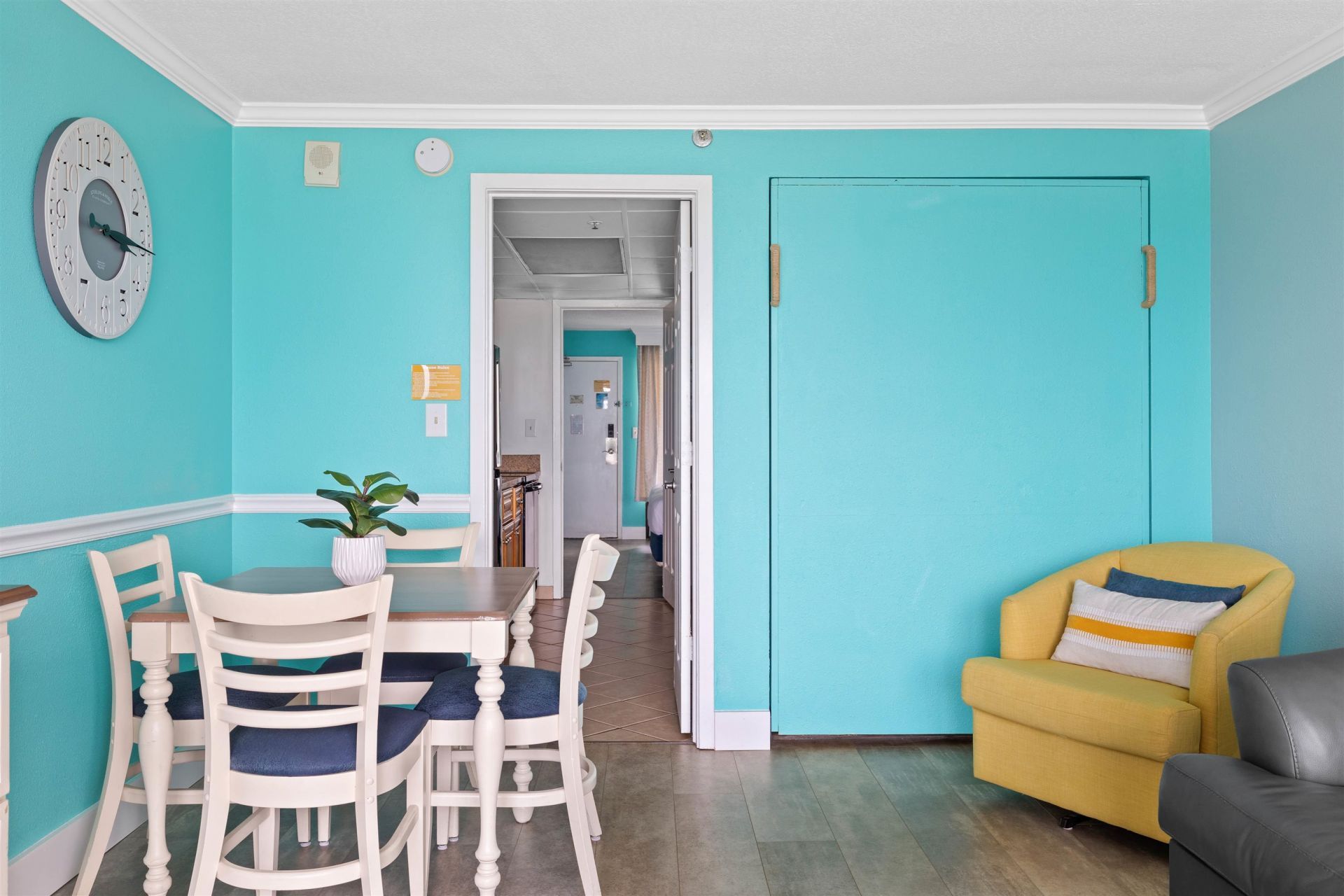 3000 N Ocean Blvd.  Photo 7