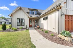 615 Misty Banks Drive photo 4