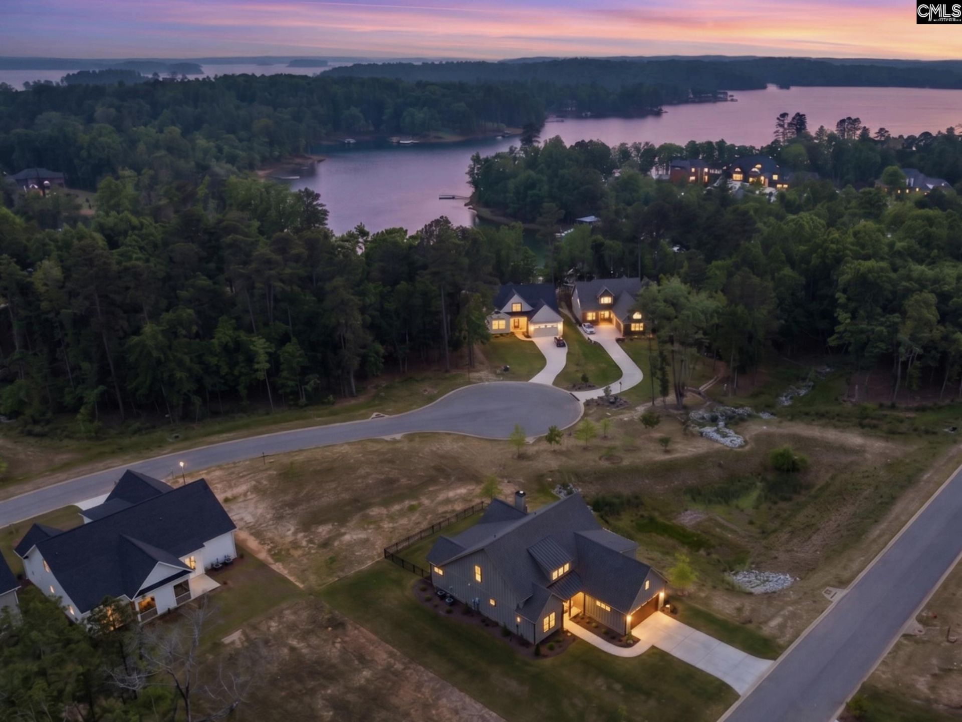 615 Misty Banks Drive Photo 8