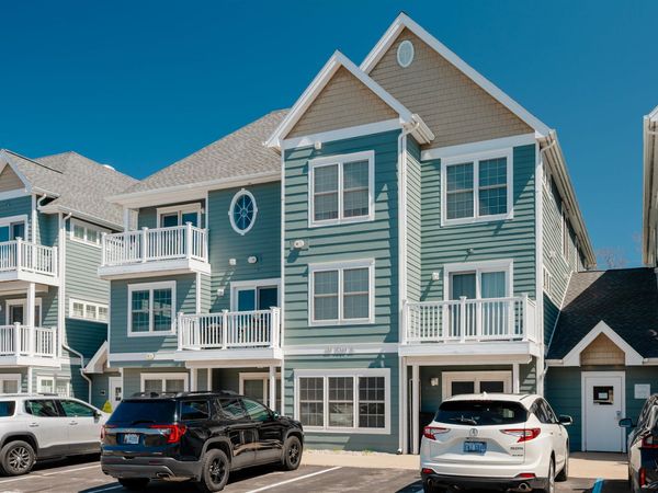 100 Hope Street, Unit 11, Traverse City, MI 49686