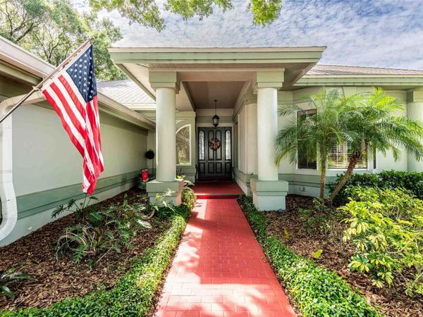 6605 STONINGTON DRIVE N, TAMPA, FL 33647