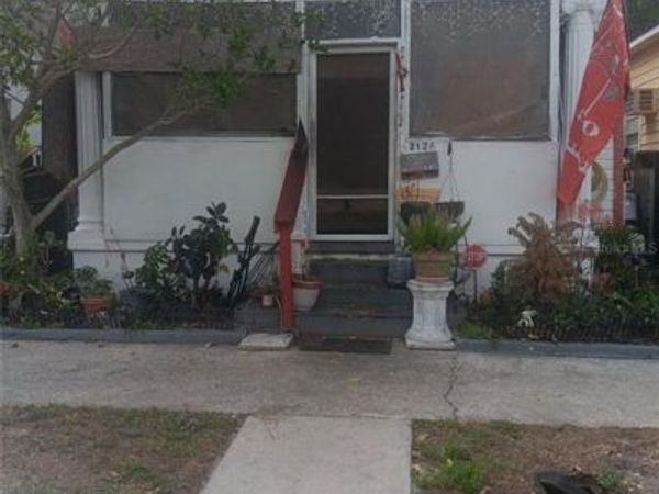 2126 W PINE STREET , TAMPA, FL 33607