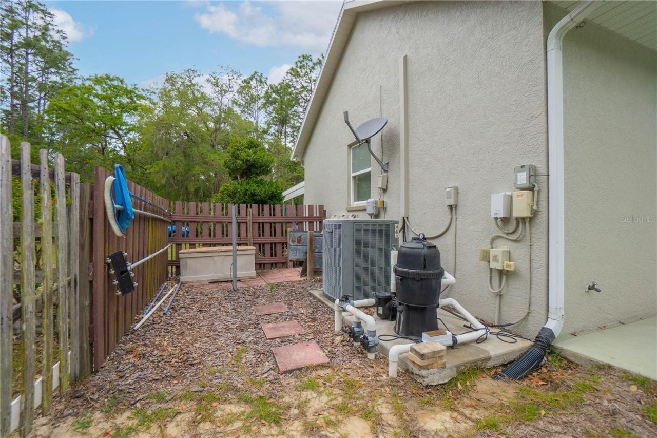 6479 W Candier Court, Dunnellon, FL 34433 Photo