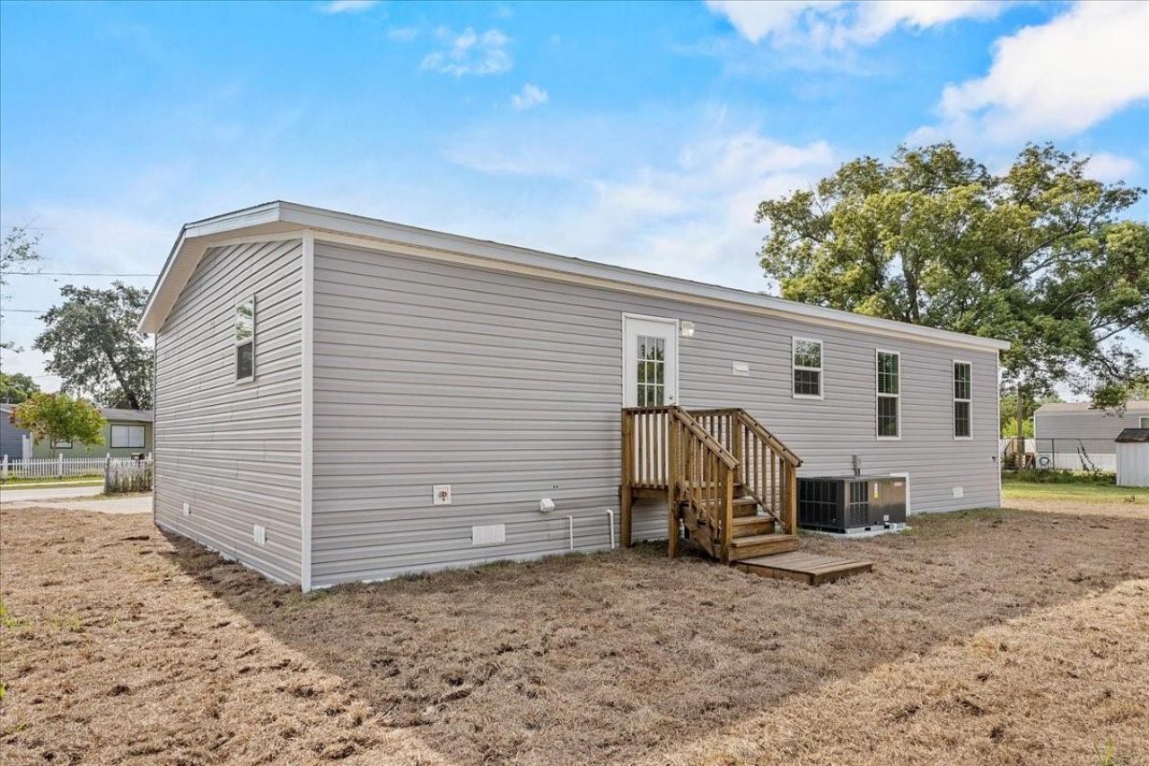 1909 Pleasure Drive, Holiday, FL 34691 Photo