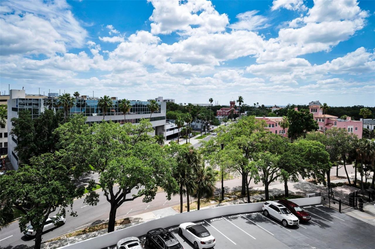 2 Adalia Avenue, Unit 605, Tampa, FL 33606 Photo