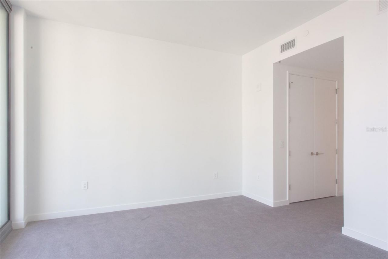 400 Central Avenue, Unit 1003, Saint Petersburg, FL 33701 Photo