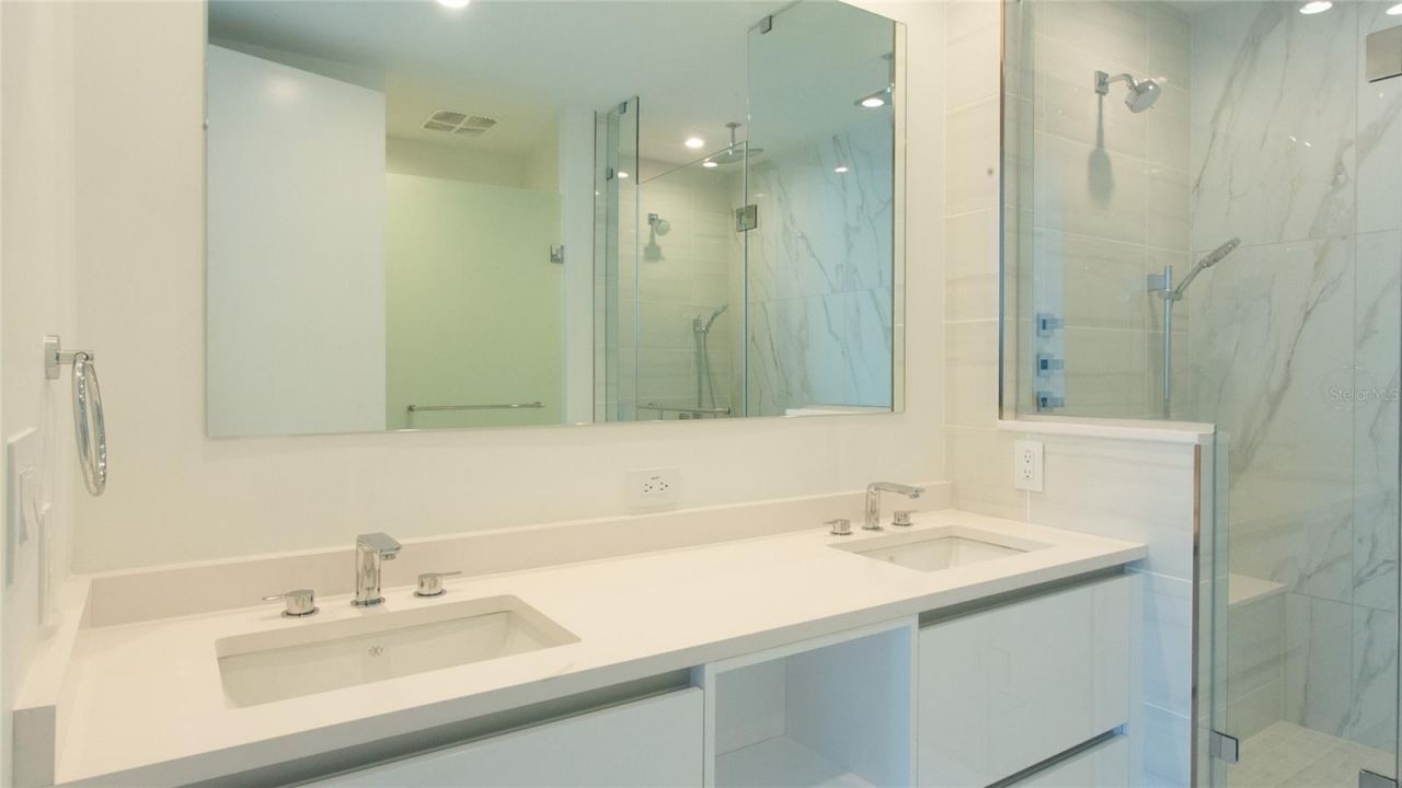 400 Central Avenue, Unit 1003, Saint Petersburg, FL 33701 Photo