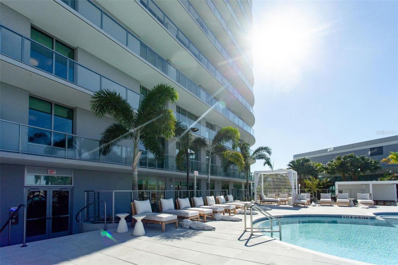 400 Central Avenue, Unit 1003, Saint Petersburg, FL 33701 Photo