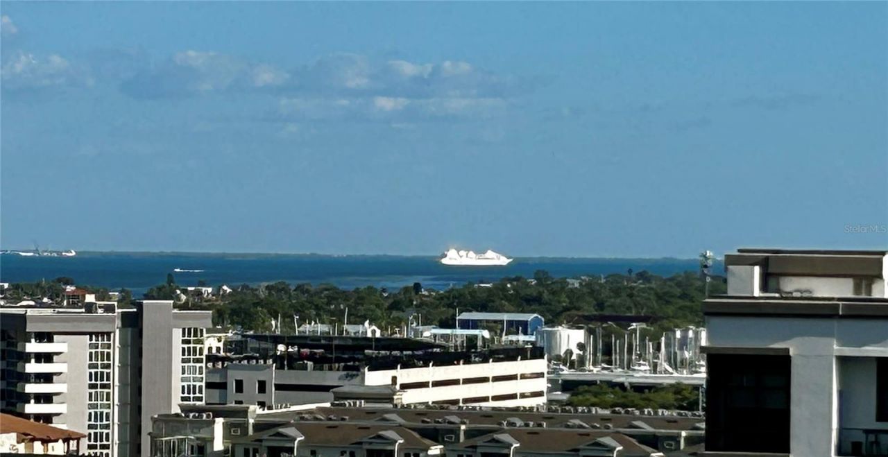 400 Central Avenue, Unit 1003, Saint Petersburg, FL 33701 Photo