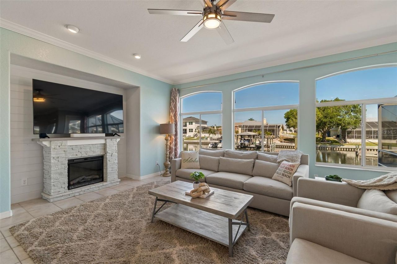 703 Bunker View Drive, Apollo Beach, FL 33572 Photo