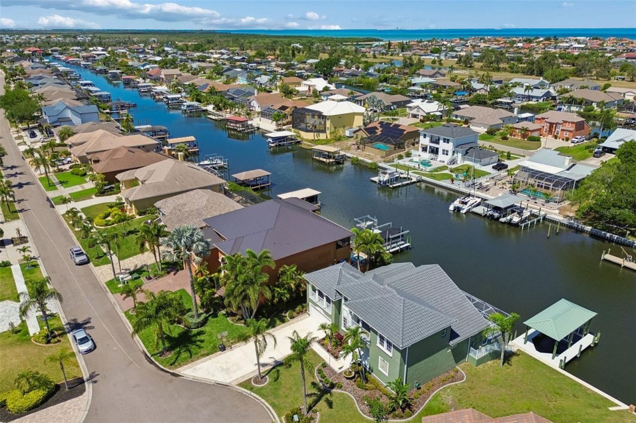 703 Bunker View Drive, Apollo Beach, FL 33572 Photo