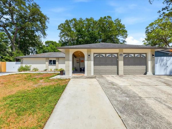 8331 W POCAHONTAS AVENUE , TAMPA, FL 33615
