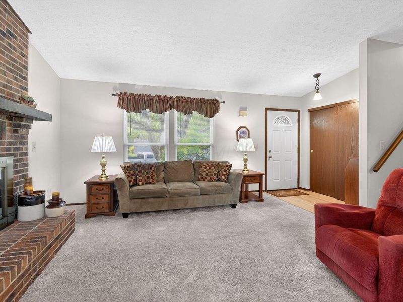 2040 Tuckaway Court, Columbus, OH 43228 Photo 14