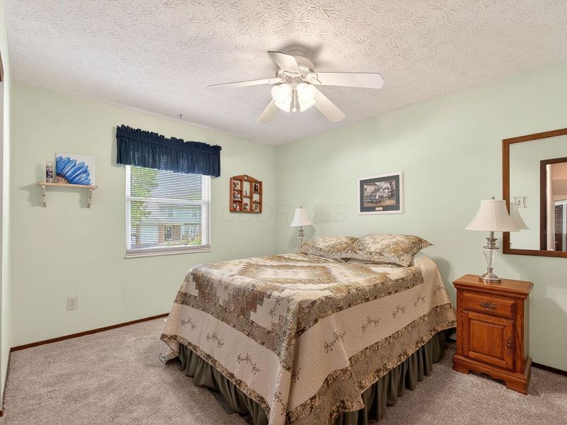 2040 Tuckaway Court, Columbus, OH 43228 Photo 29