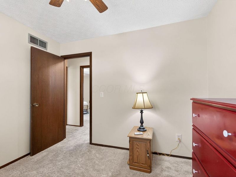 2040 Tuckaway Court, Columbus, OH 43228 Photo 34