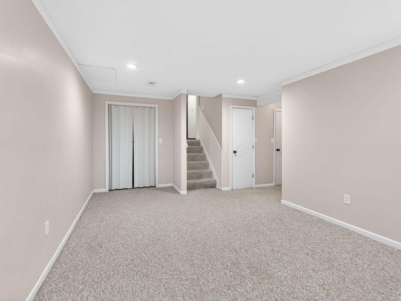 2040 Tuckaway Court, Columbus, OH 43228 Photo 41