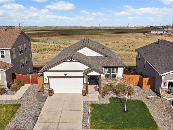 849 N Vandriver Way, Aurora, CO 80018