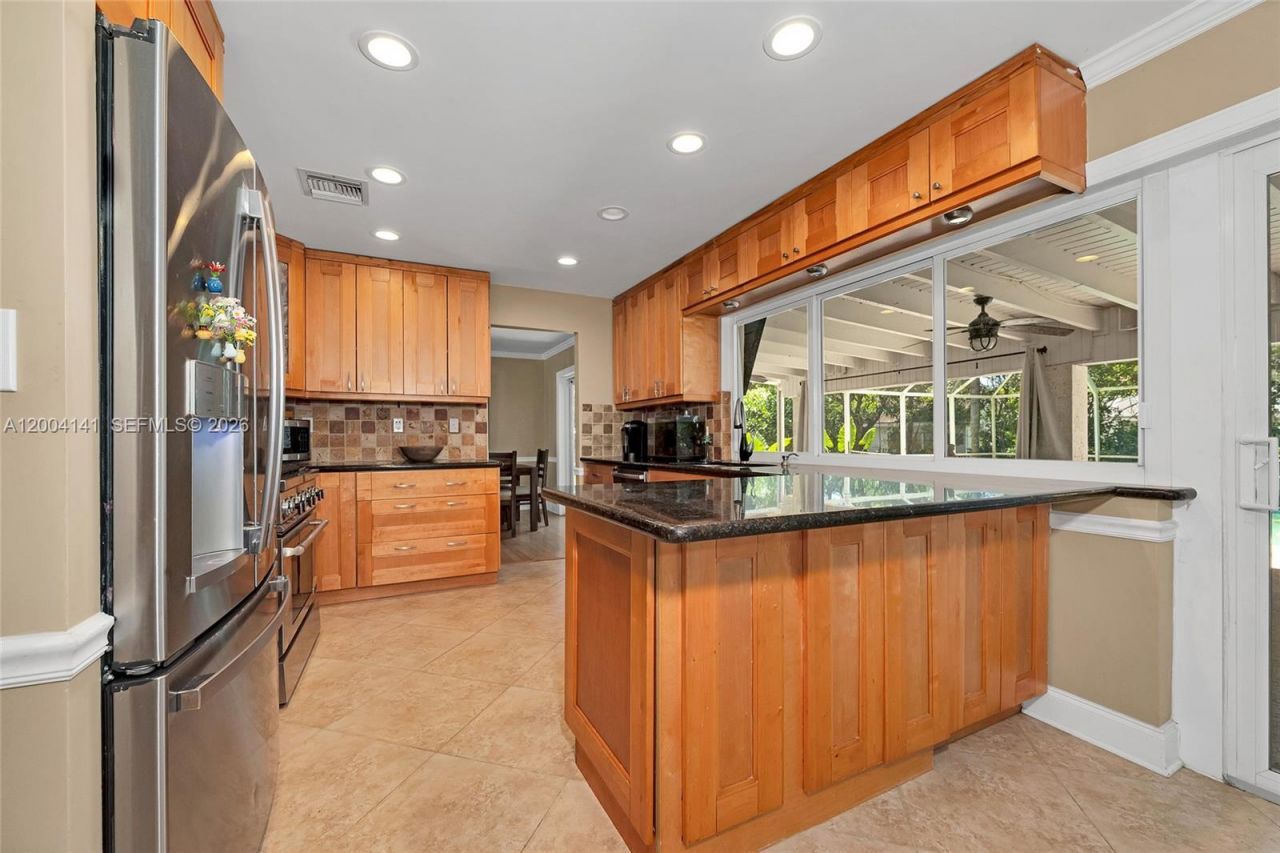 8480 SW 180th St , Palmetto Bay, FL 33157 Photo