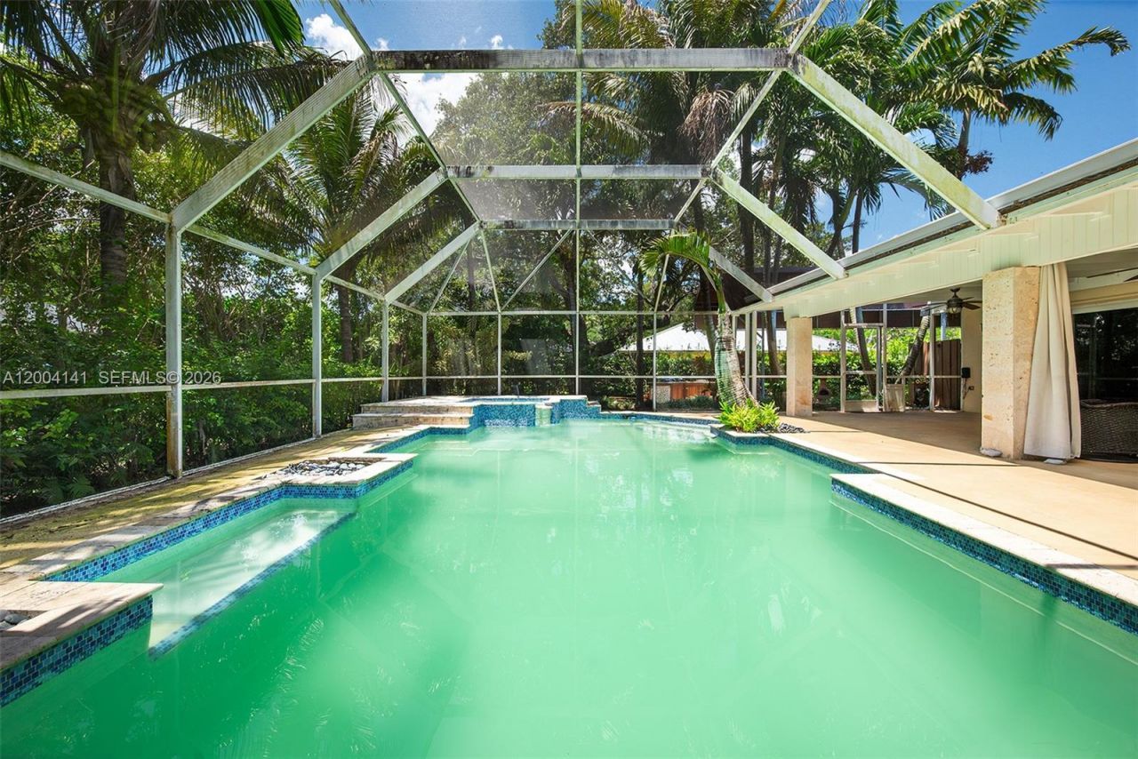 8480 SW 180th St , Palmetto Bay, FL 33157 Photo