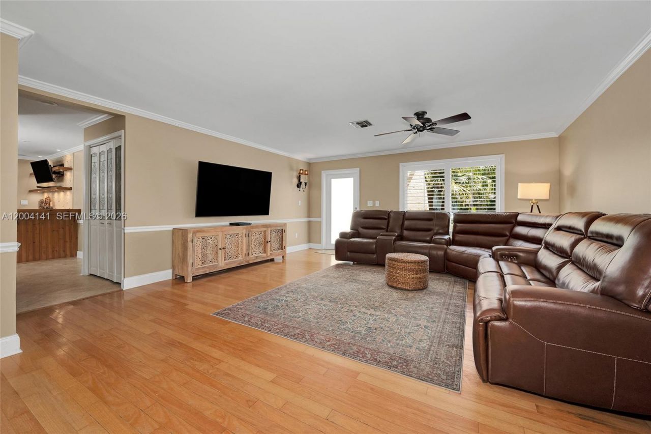 8480 SW 180th St , Palmetto Bay, FL 33157 Photo