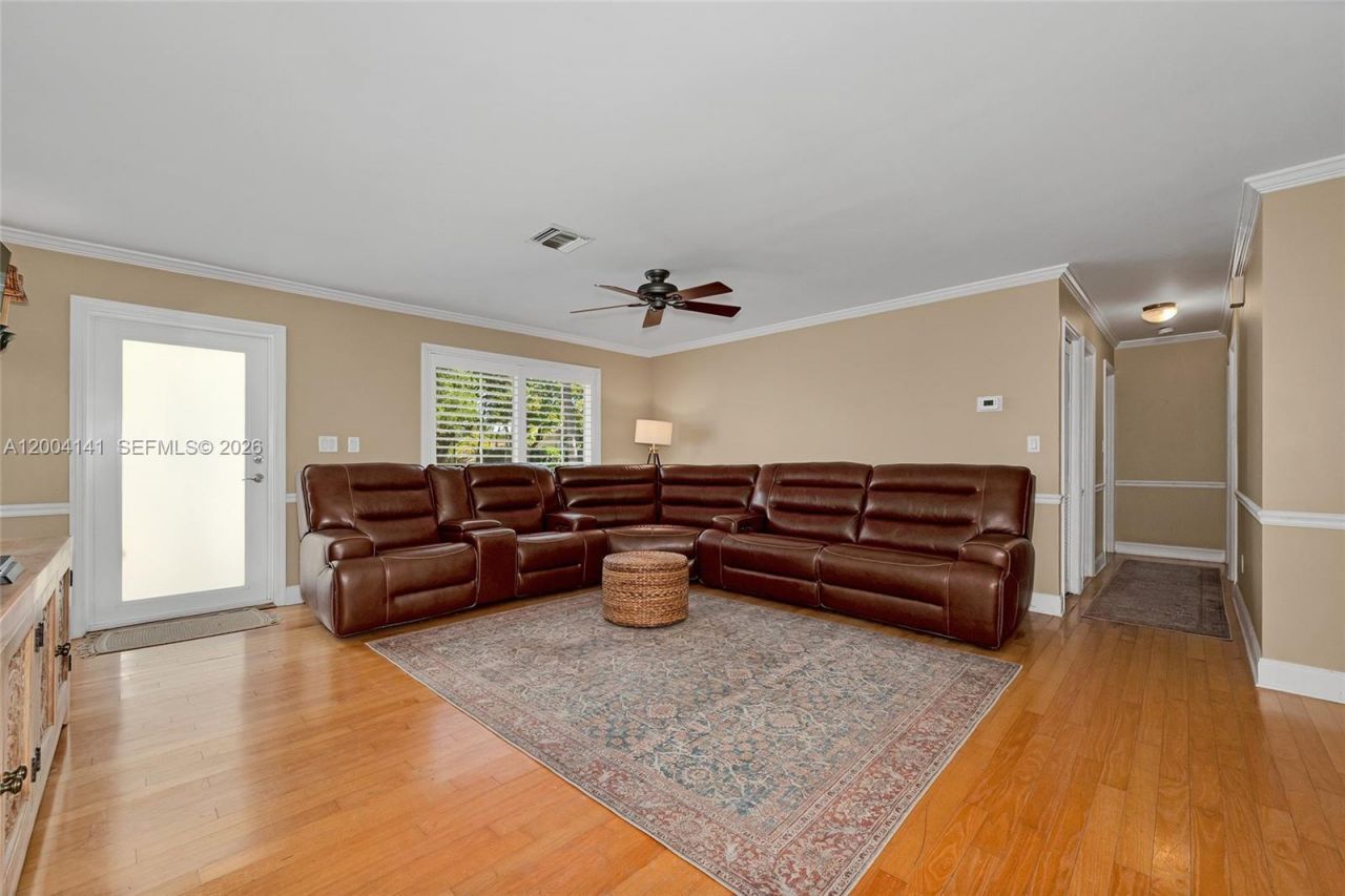 8480 SW 180th St , Palmetto Bay, FL 33157 Photo