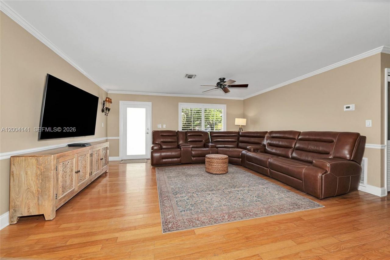 8480 SW 180th St , Palmetto Bay, FL 33157 Photo