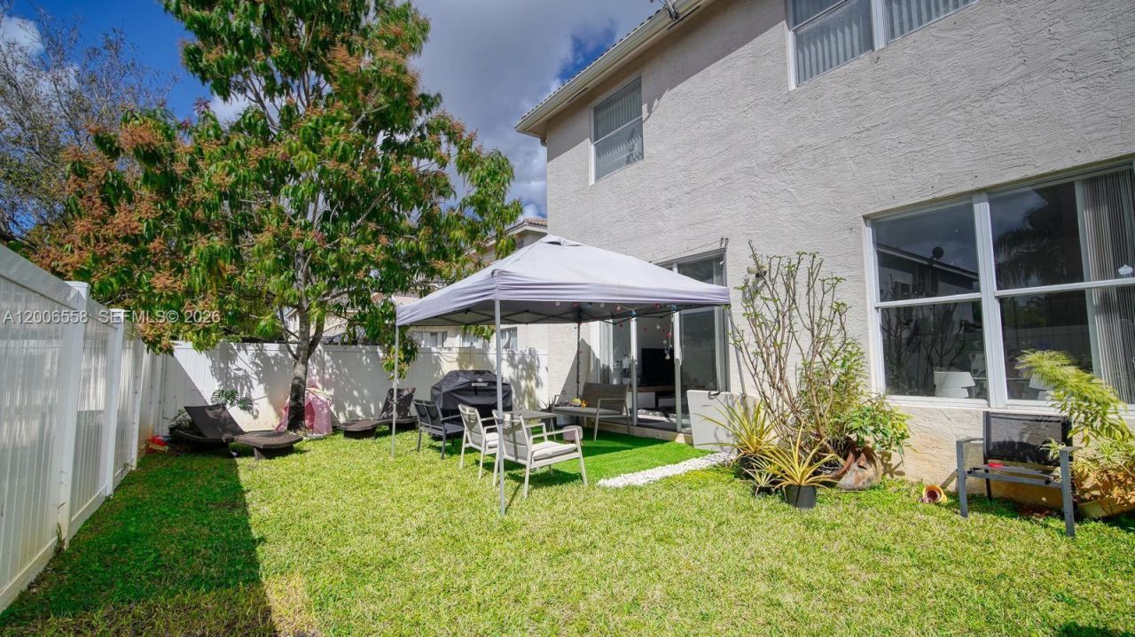 16388 SW 28th St, Miramar, FL 33027 Photo