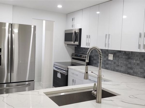 8010 N Colony Cir N , Unit 107, Tamarac, FL 33321