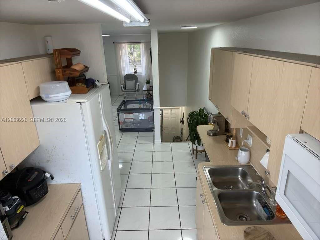 3514 W 76th St , Unit 203, Hialeah, FL 33018 Photo