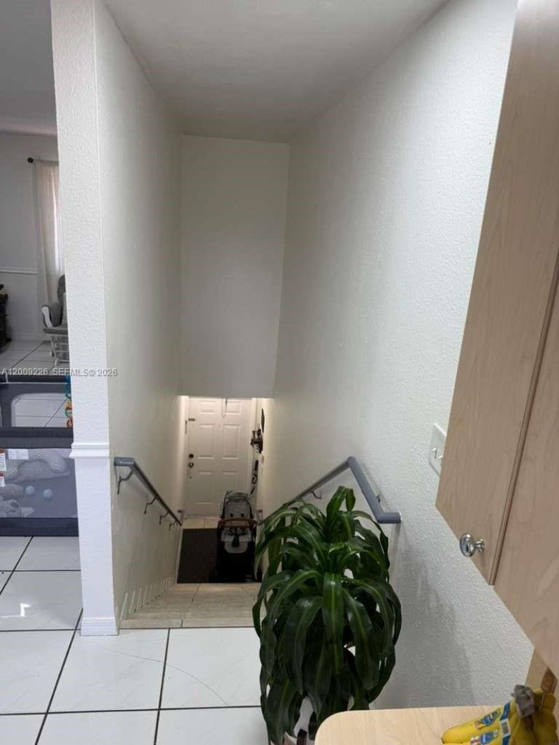 3514 W 76th St , Unit 203, Hialeah, FL 33018 Photo