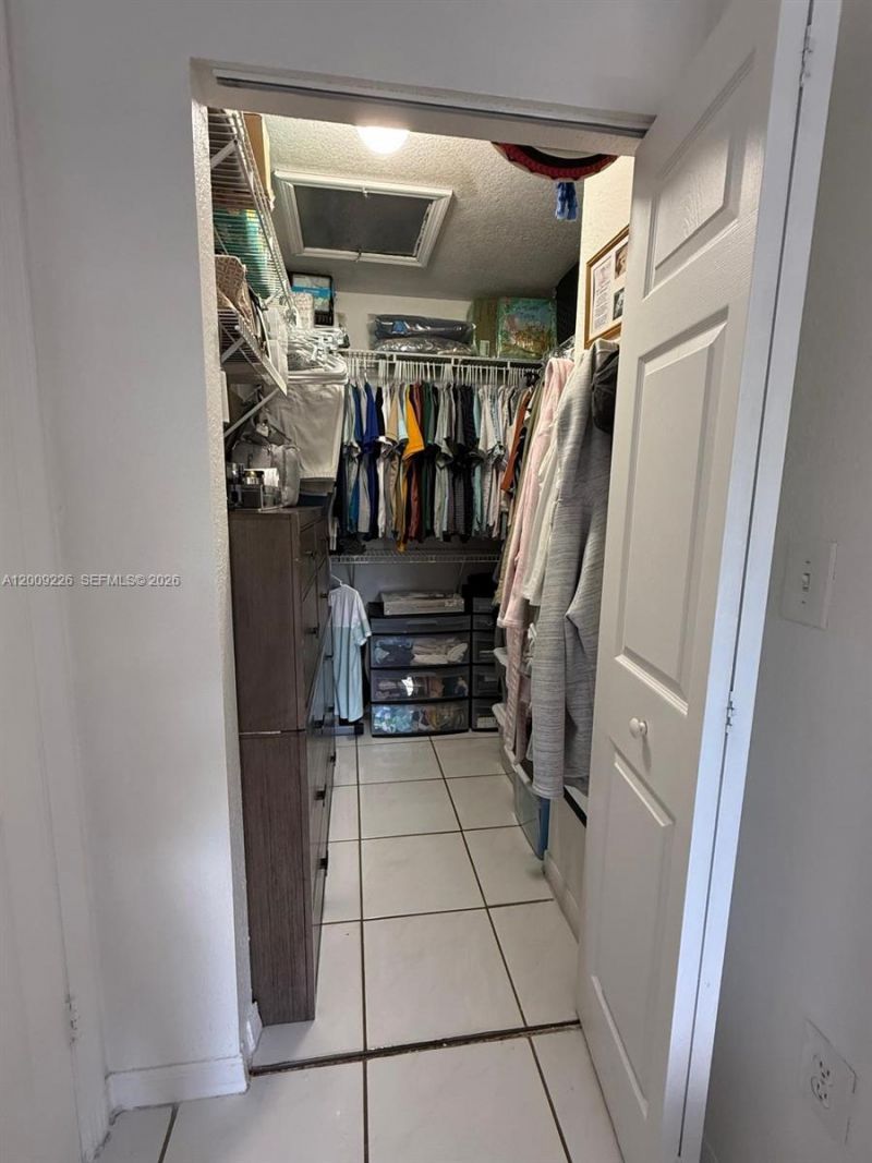 3514 W 76th St , Unit 203, Hialeah, FL 33018 Photo