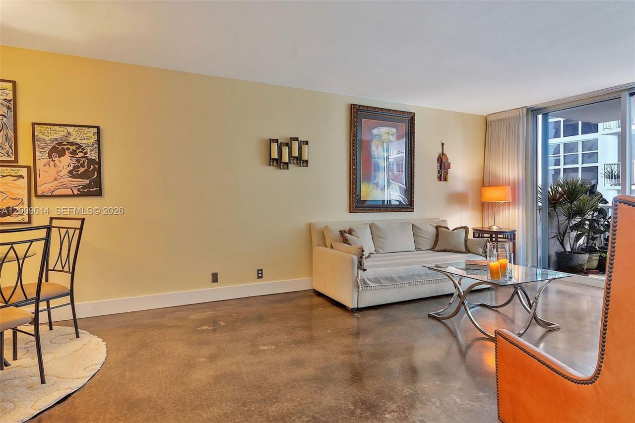 1200 West Ave , Unit 423, Miami Beach, FL 33139 Photo