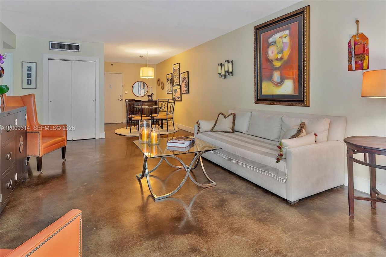 1200 West Ave , Unit 423, Miami Beach, FL 33139 Photo