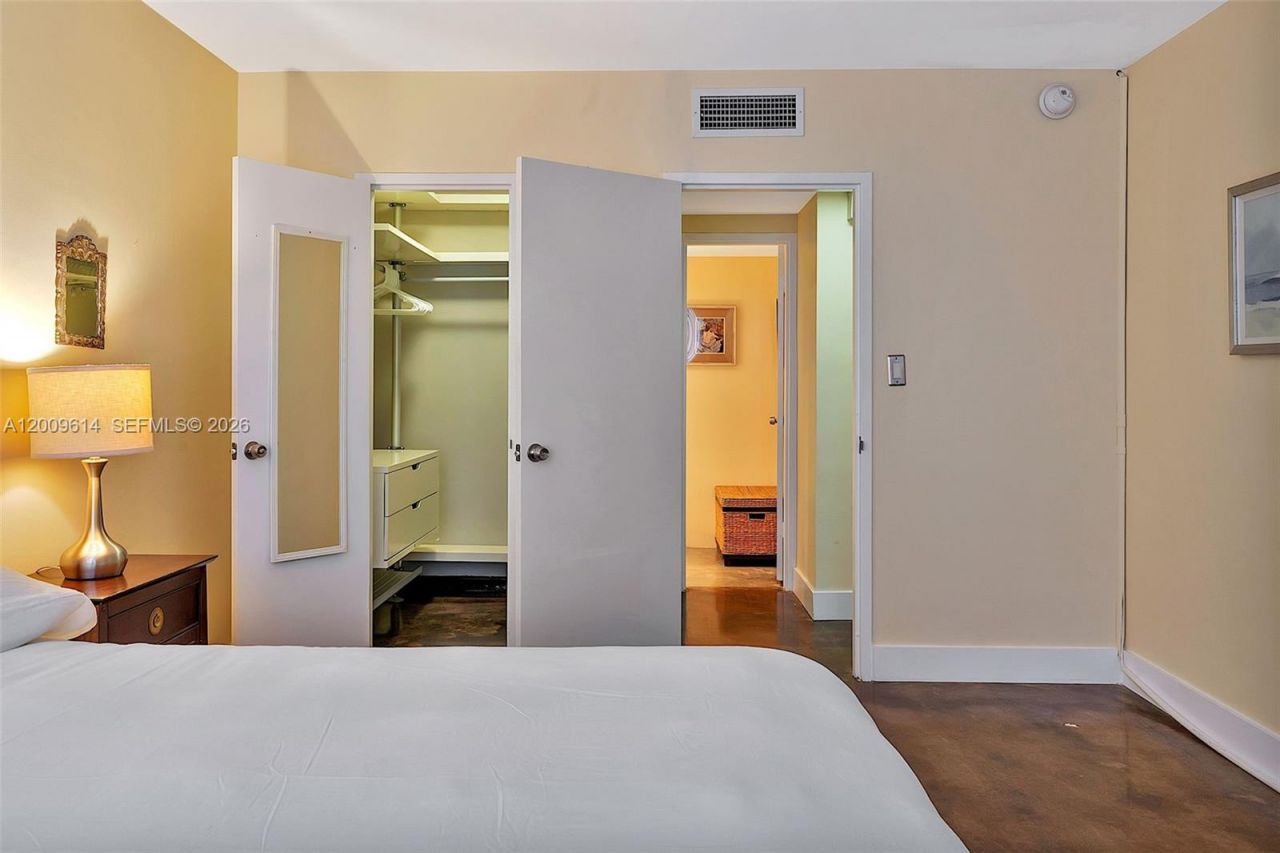 1200 West Ave , Unit 423, Miami Beach, FL 33139 Photo