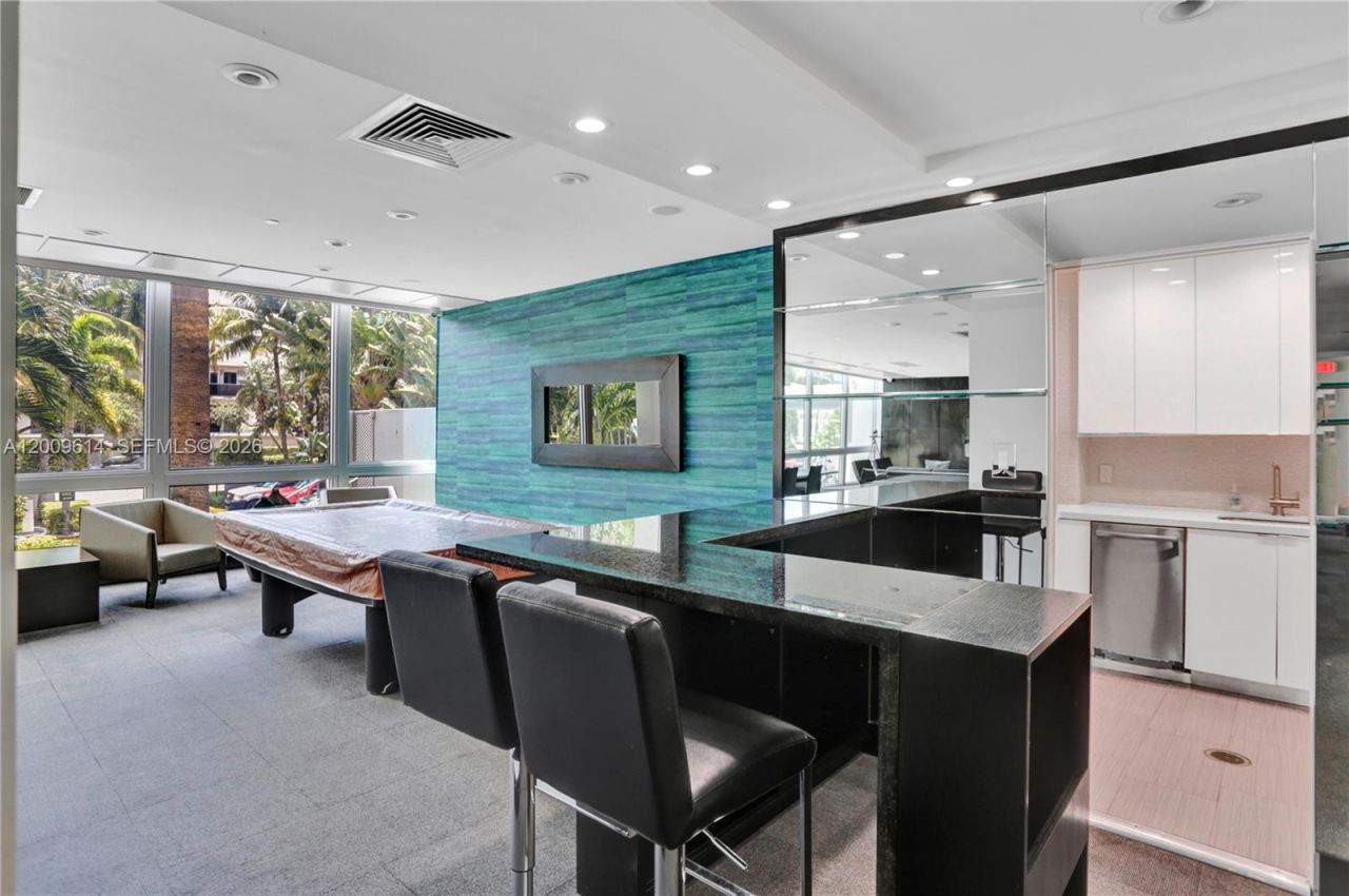 1200 West Ave , Unit 423, Miami Beach, FL 33139 Photo