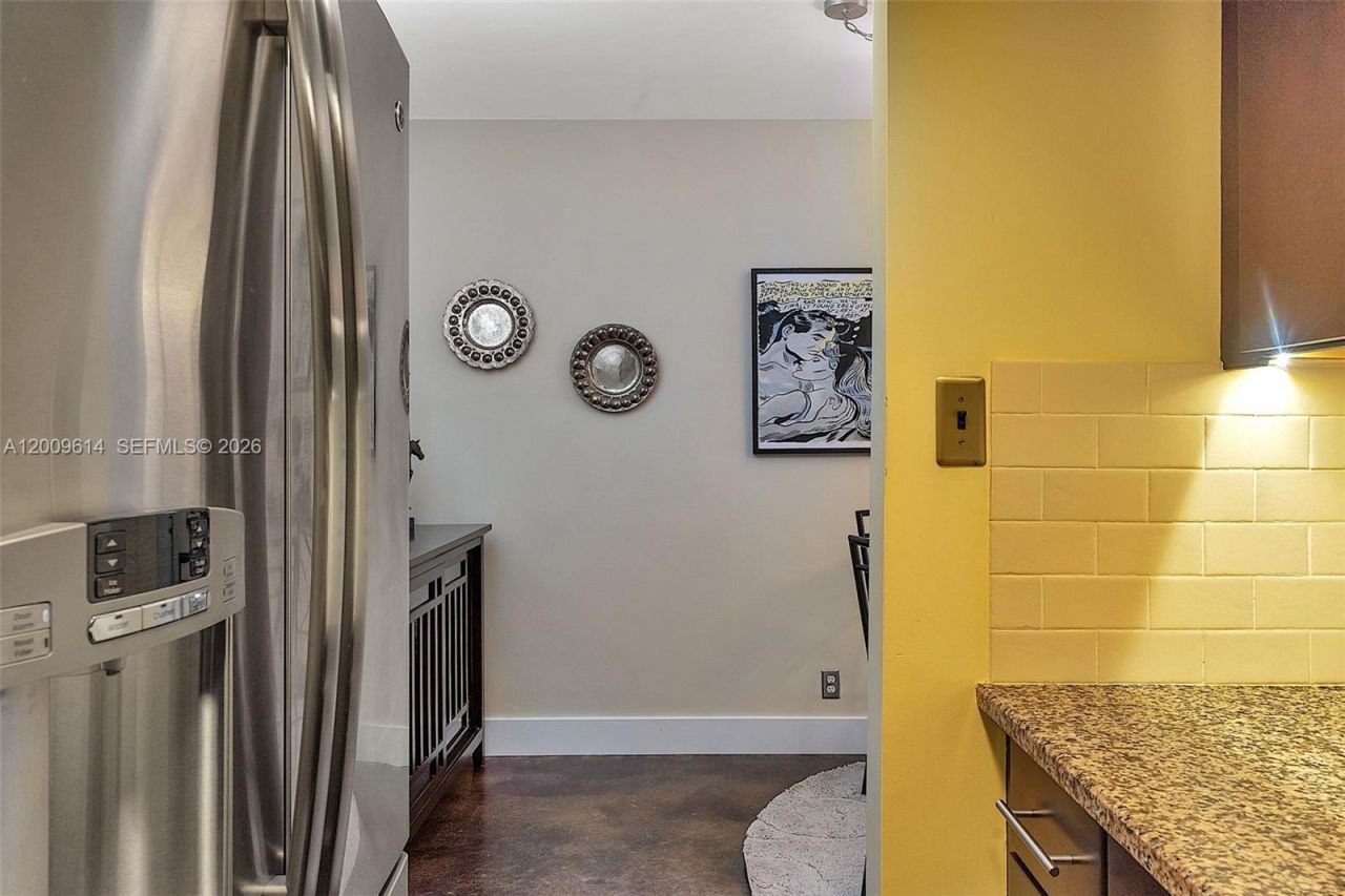 1200 West Ave , Unit 423, Miami Beach, FL 33139 Photo