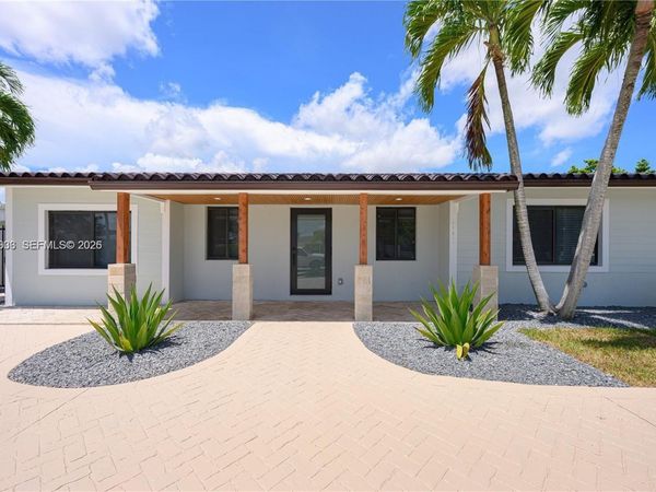 11835 SW 37th St , Miami, FL 33175