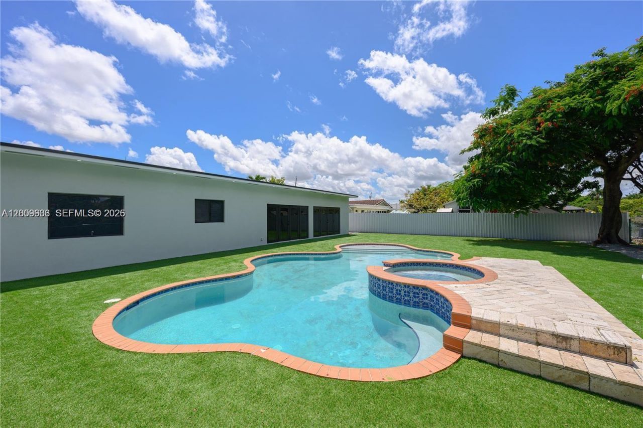 11835 SW 37th St , Miami, FL 33175 Photo