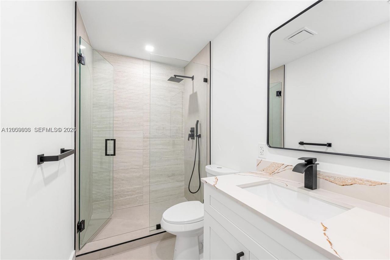 11835 SW 37th St , Miami, FL 33175 Photo